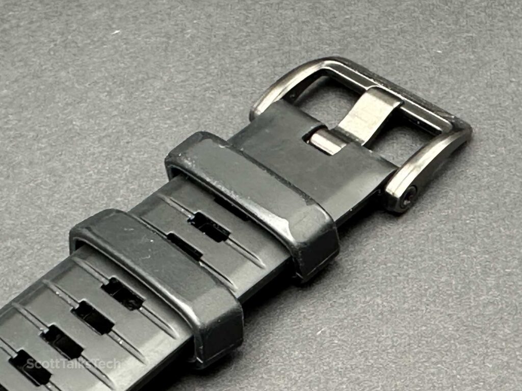 Garmin Epix Pro (Gen 2) black band clasp